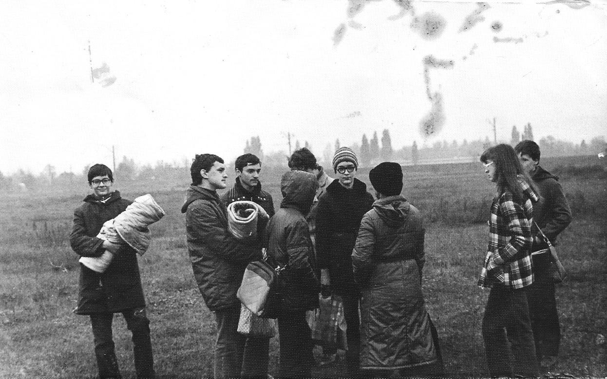 1984р.кінець жовтня. Гуртківці після вдалих спостережень метеорів