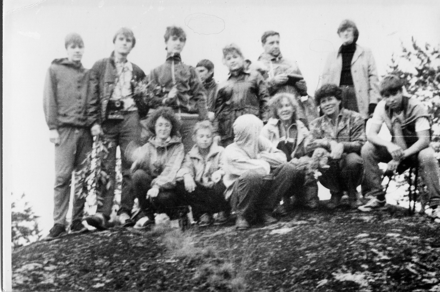 На цьому старому фото тільки частина нашої групи