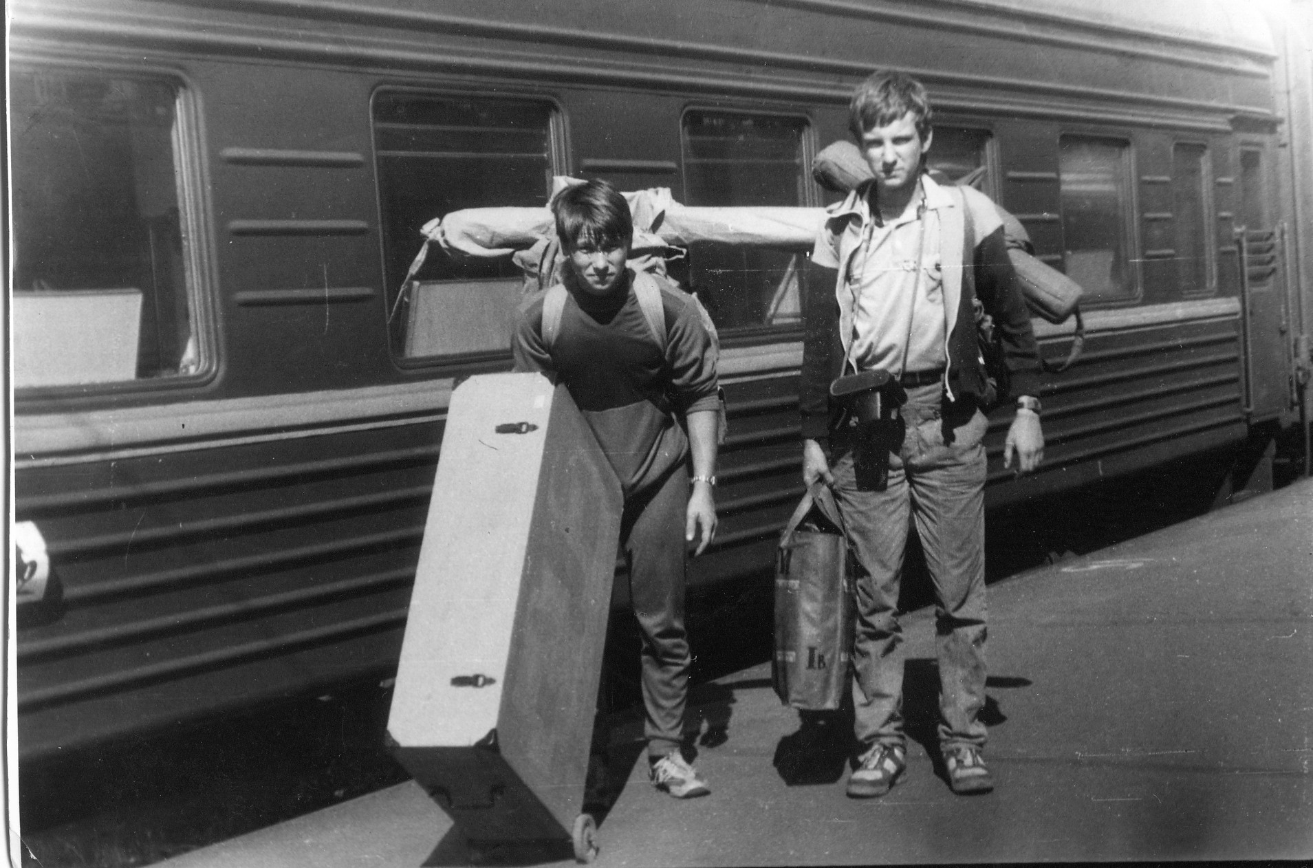 Київ. Вокзал. липень 1990р.