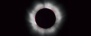 Фото Сонячної корони з експедиції на повне затемнення Сонця 31.07.1981 р