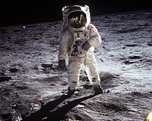 Эдвин Олдрин на Луне, 20 июля 1969 - загрузить большое изображение